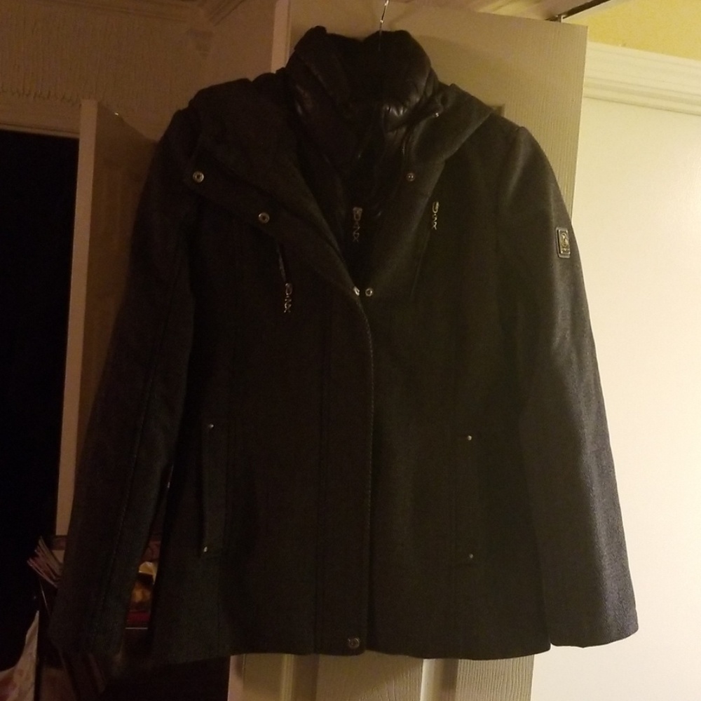 Coat - Picture 2 of 6